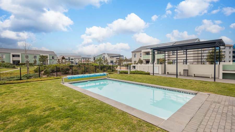 2 Bedroom Property for Sale in Burgundy Estate Western Cape